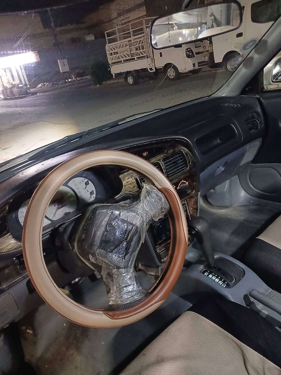 ٢٠٠١ • كير اوتو • رقم بغداد
