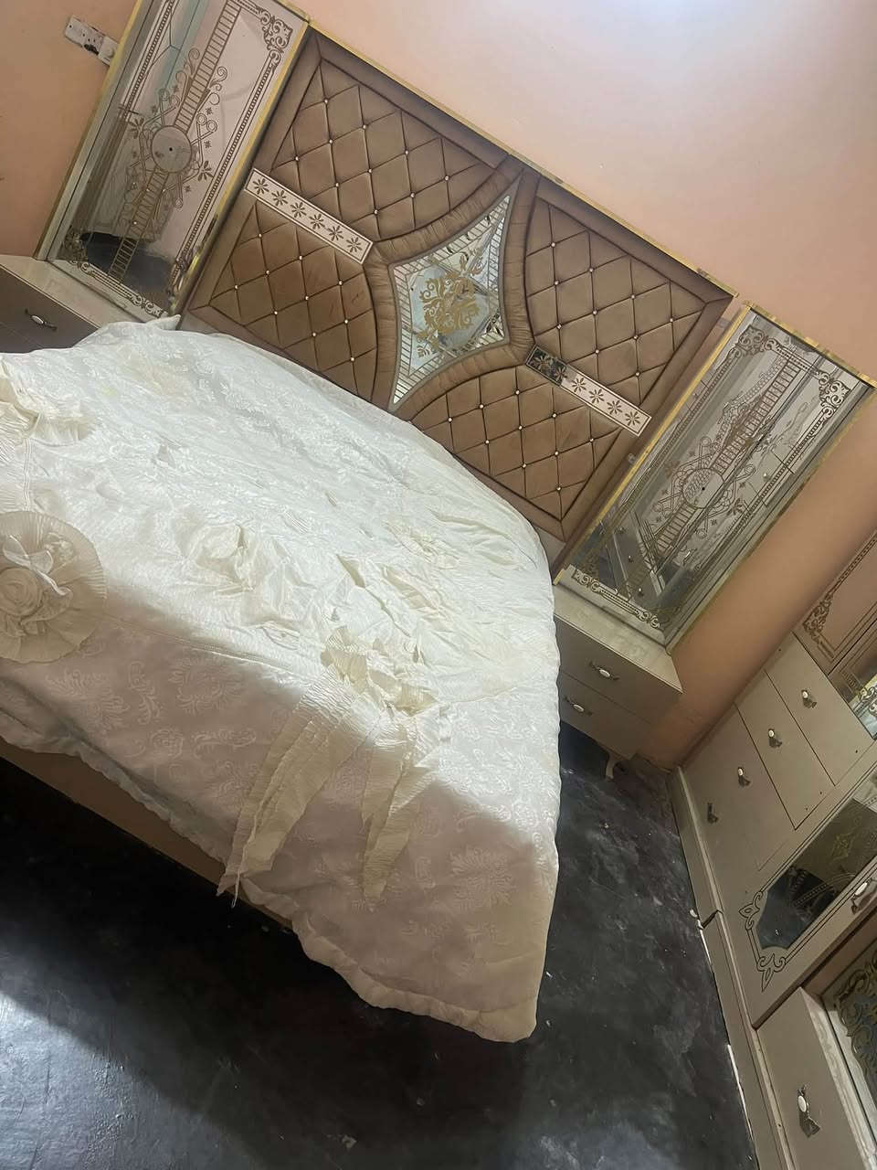غرفه اخشاب • تركية
