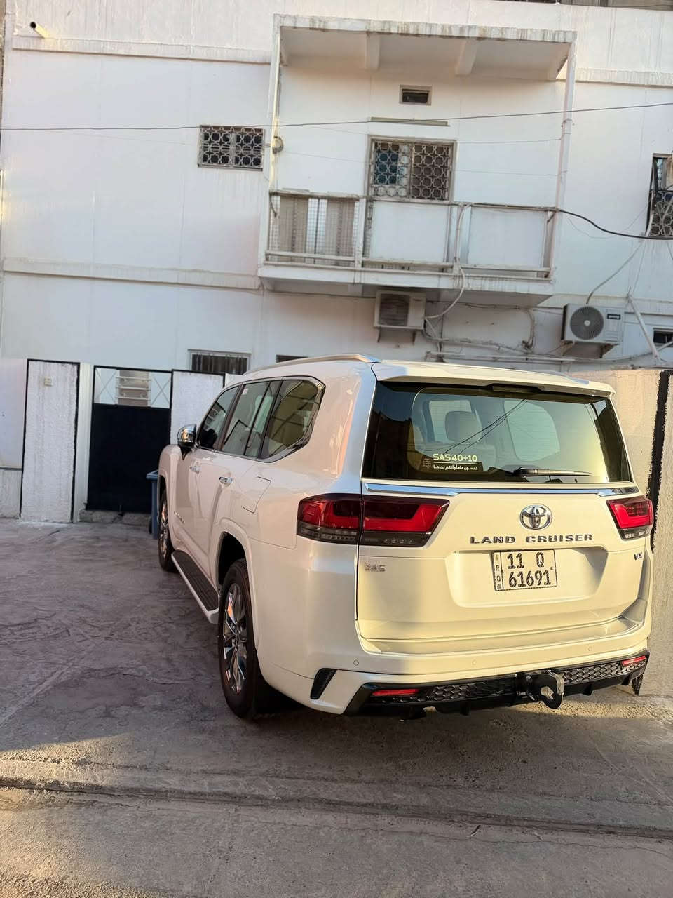 لاندكروز VX • ٢٠٢٤ • ماشيه ٣٠٠٠٠