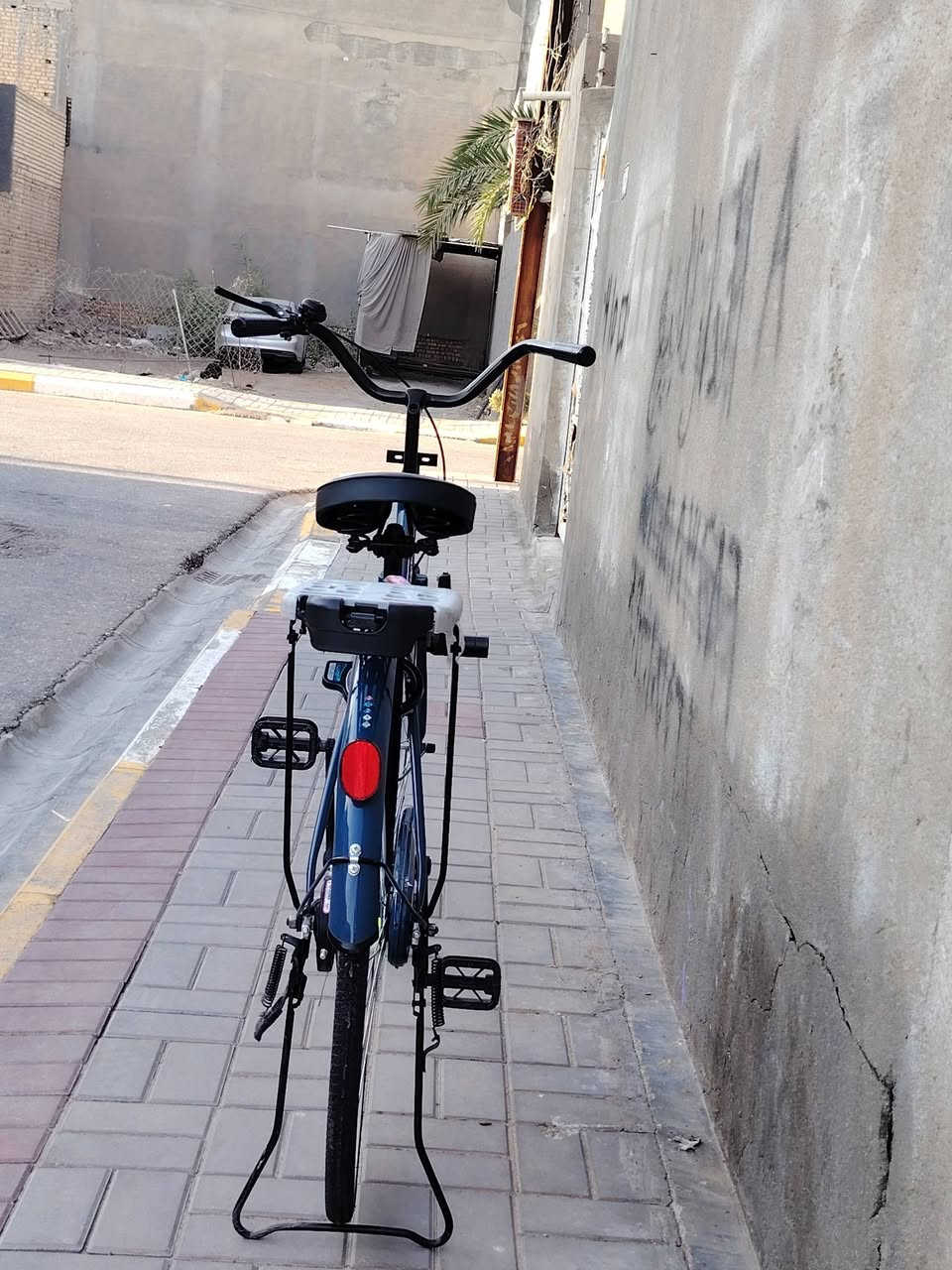 للبيع حجم ٢٦ جديد السعر ١٣٠ مع المجال للتواصل ***********
