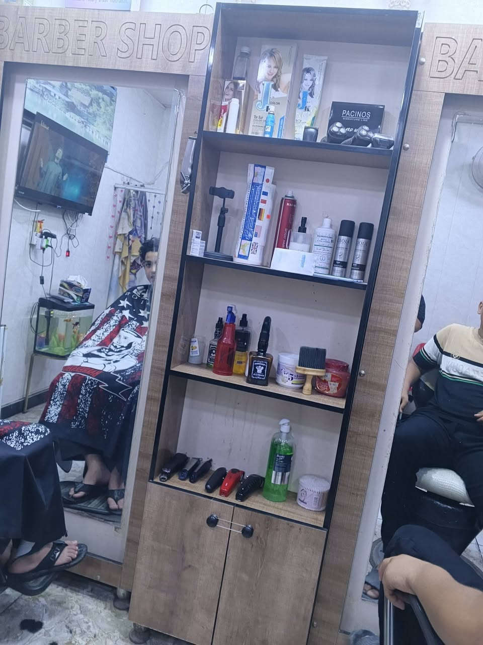 سلام عليكم مريات حلاقه لبيع نضيفات  سعر 150 عنوان سبع قصور شارع ابو علي قرب اسواق سامي *********** واتساب
