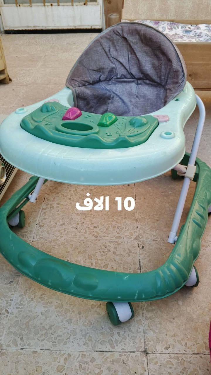 غراض للبيع

نص مكتوب في الصور:
- حجلة طفل السعر 20 الف
- مقعد 20 الف
- 5 آلاف
- 10 الاف