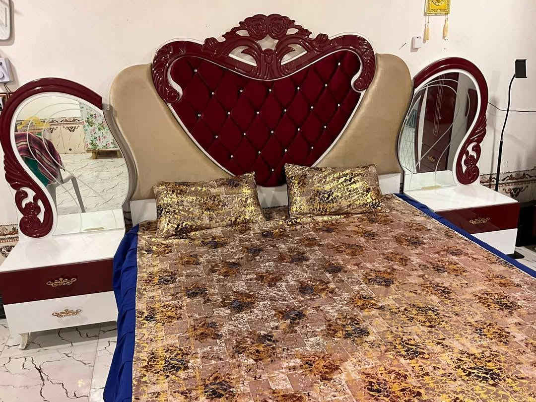 السلام عليكم #مكلف_بالنشر غرفه نوم تركيه للبيع مكانه الجزيرة البذياب السعر 450 ألف وبيه مجال تواصل مع صاحب الغرفه ***********
