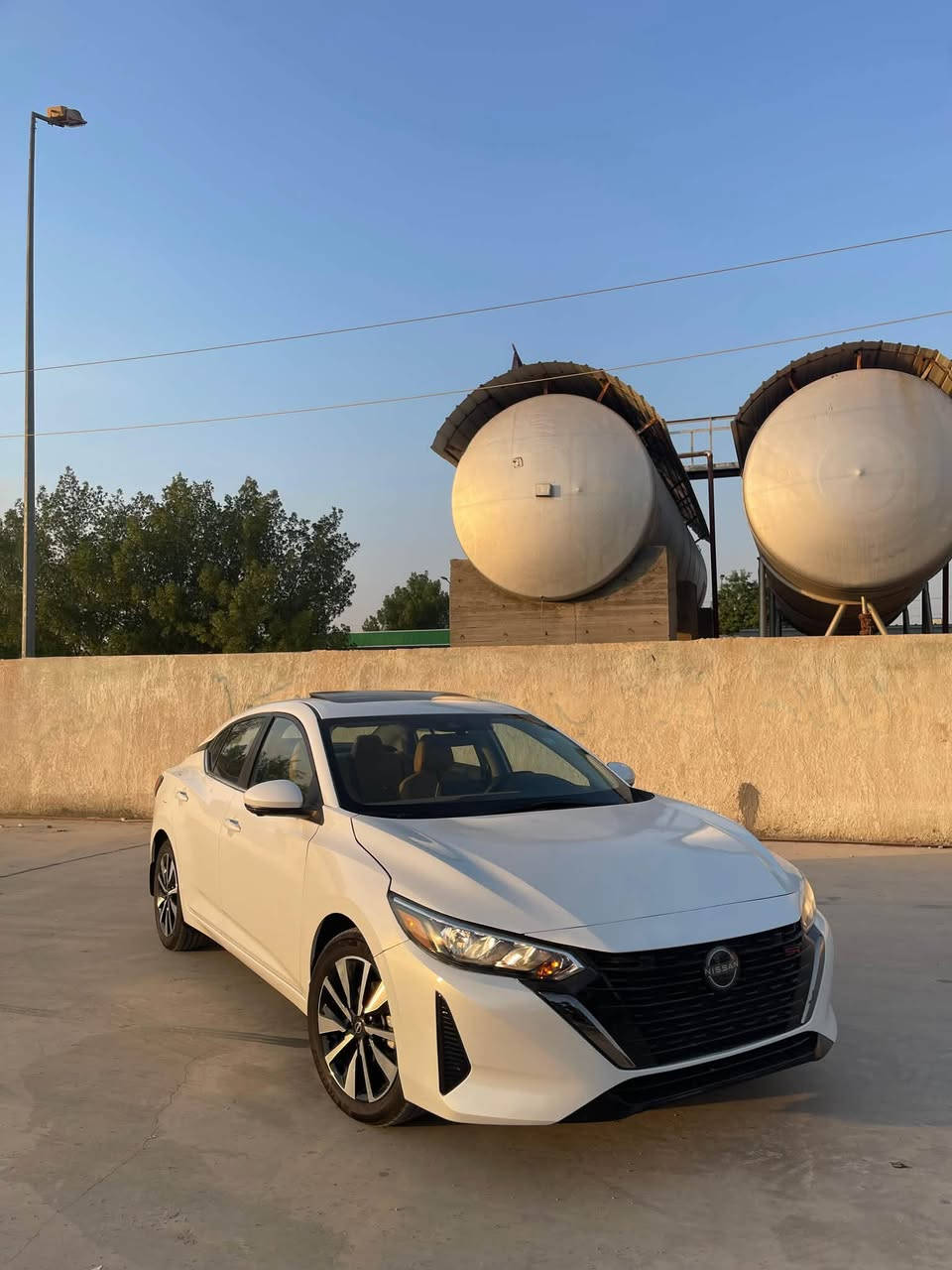 𝐍𝐈𝐒𝐒𝐀𝐍 𝐒𝐄𝐍𝐓𝐑𝐀-𝐒V 𝐏𝐋𝐔𝐒  2025
نيسان سنترا SV PLUS) موديل 2025 فول فول 

اللون :  ابيض ثلجي

عداد المسافة : 3 آلاف mi فقط

يعني زيرو

حجم المحرك : 2.0L ( 4 سلندر )

المواصفات : 𝐒V𝐏𝐋𝐔𝐒

فتحە سقف سلايت

ابــــواب بصمة

بصمة تشـــغيـــل

تشـــغيـــل عـــن بعد

شـــاشـــة كبير لـــمس

كــــامــــيرات محيطيه

اربع كامرات

اوتو ستارت (𝐀𝐔𝐓𝐎 𝐒𝐓𝐀𝐑𝐓)

اوتو ستوب (𝐀𝐔𝐓𝐎 𝐒𝐓𝐎𝐏)

رادار امامي (تحديد مسار)

رادار جانبي (نقاط عمياء)

رادار خلفي (التحذير من الاصطدام)

حساسات امامي

حساسات جانبي

حساسات خلفي

نظام (𝐄𝐂𝐎)

نظام (𝐍𝐎𝐑𝐌𝐀𝐋)

نظام (𝐒𝐏𝐎𝐑𝐓)

كشنات هيتر

تحكمات استيرن

استيرن هيتر

لايتات 𝐋𝐄𝐃 ليد عدسة زينون بيلادي

بكلايتات 𝐋𝐄𝐃 ليد بيلادي

ويــــل كــــروم

رقم الشاصي 3N1ab8cvxsy420185

تفاصيل اكثر الاتصال علی 

السعر 148$ وبيها مجال

مكان السياره واسط الزبيدية 

***********
