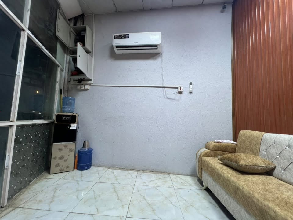 سونار للبيع (مستعجل على البيع)
السعر 6 ملايين فقط 
ابيعلك غراض سونار كامله يعني جيب وشد 
يحتوي على كافة الاجهزة والمستلزمات لفحص السيارات
للاستفسار الاتصال على الرقم *********** او المراسلة عبر الواتساب للرقم نفسه
