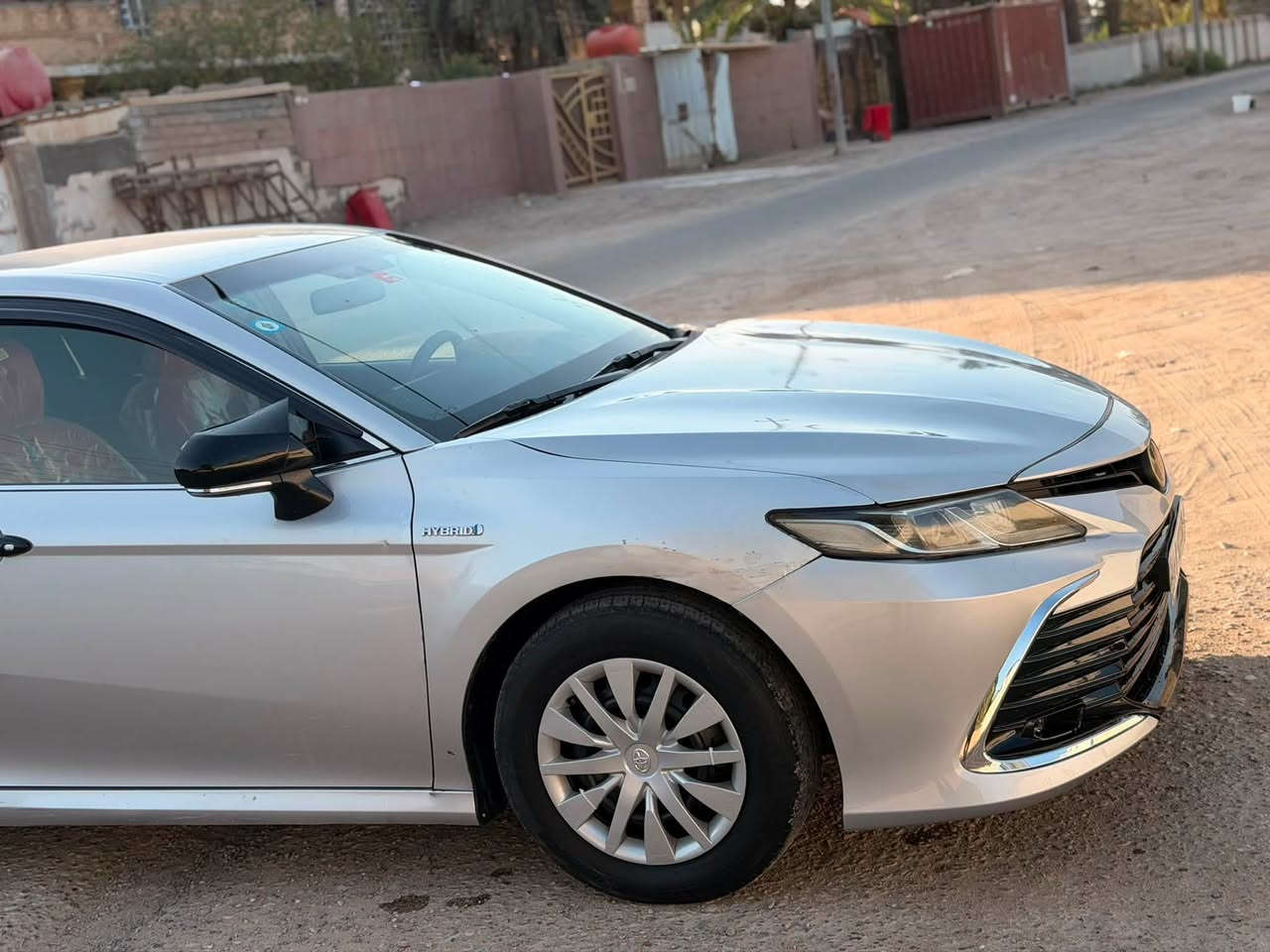 سلام عليكم للبيع كامري هايبرد ٢٢ خليجي بيها قطعه وحده البنيد صبغ وبيها بارد بلجاملغ ماشيه ١٢٨ الف كير مكينه حداده كفاله بدون مواصفات عدا الحساسات تبريد قطعتين السعر ١٣٠$ مستعجل عليها الاستفسار ***********
