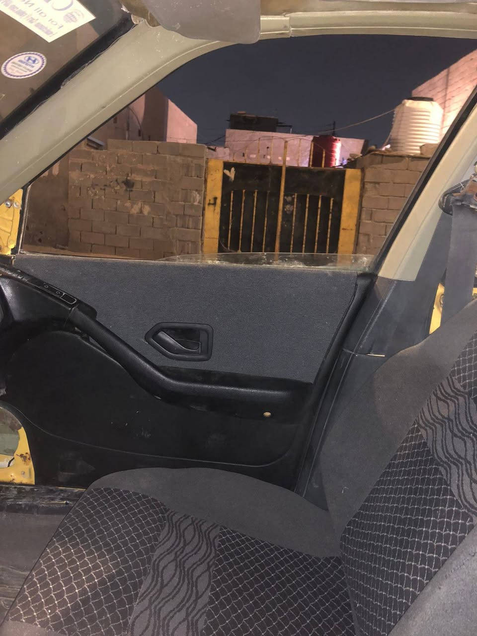 سلام عليكم بيجو بارص مديل١٥ رقم بصره 
سنويه صاقطه ناقصنا تعديلات بسيطه 
مداور ثاني يوم ***********

السعر 25وبيه مجال
