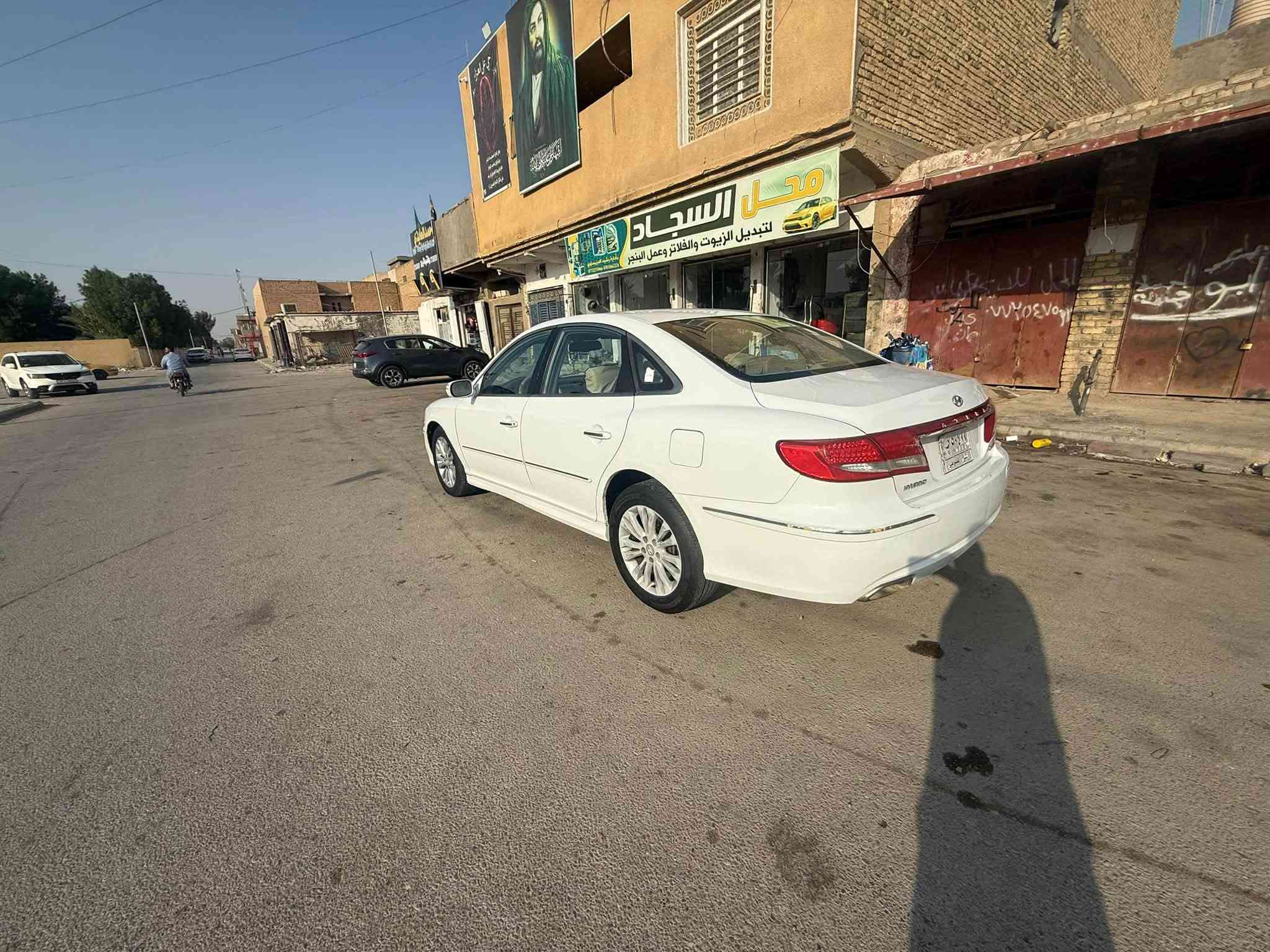 سلام عليكم ازيره خليجي 2011 بيه جملق وبنيد مكينه 3800 سياره جاهزه من كلشي مكينه كير تبريد تخم تاير مشروع وطني سعر 95 وبيه مجال بسيط اي ستفسار ***********
