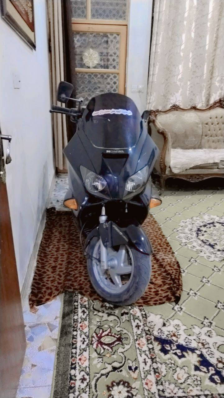 سلام عليكم. فورزه صفر ٦ سويج. كايمه شغاله بس بيها صوت قويه. امانة الله نضيفه على ايدي من الرمبه . اوراق اصوليه. مكانهااا بغداد الشعب حي البساتين. سعر قفل ٤٠٠.... متواجد واتساب فقط ***********
