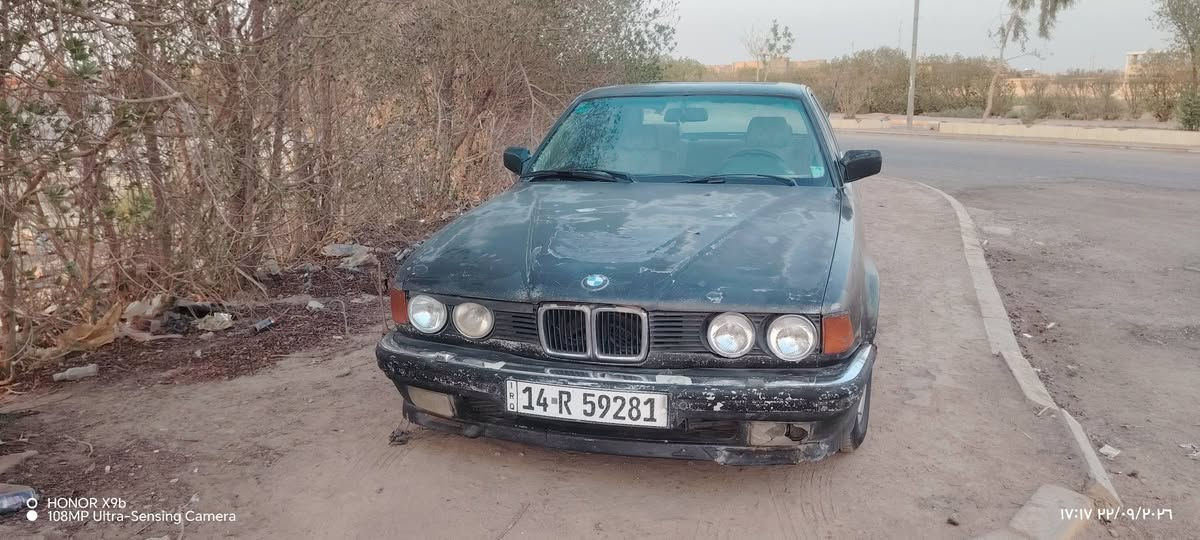بي ام للبيع موديل 1991  محرك 3000 ففتي  صدر أمامي خلفي جديد الرقم بصره بأسمي تحويل ثاني يوم السعر 30 ورقه وبيها مجال قليل رقم الهاتف. *********** هذا رقم صاحب السياره وأني مكلف بالنشر

نص مكتوب في الصور:
- HONOR X9b
- 108MP Ultra-Sensing Camera
- ١٧:١٧ ٢٢/٠٩/٢٠٢٦
- O HONOR X9b
- HONOR X9b 108MP Ultra-Sensing Camera 17:17 2023/09/24
- ١٧:١٨ ٢٢/٠٩/٢٠٢٦