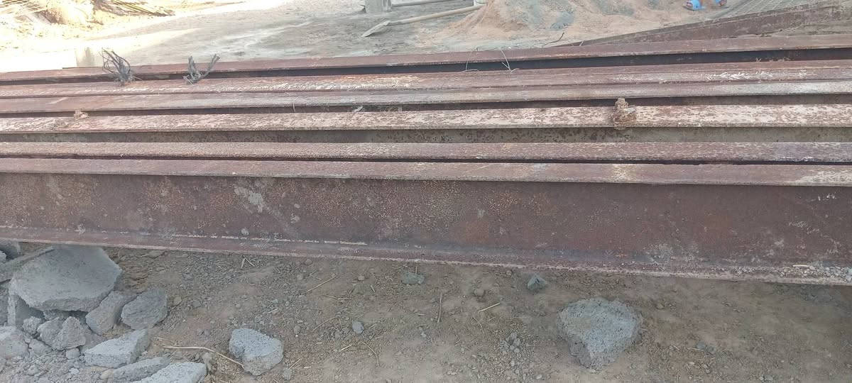 شيلمان چیكي بحالة جيدة العدد  10 قطع
الاطوال من  3 ونص متر الى 4 ونص متر
سعر المتر 9 آلاف 
العنوان ابو غريب الزيدان  ***********  و  ***********
