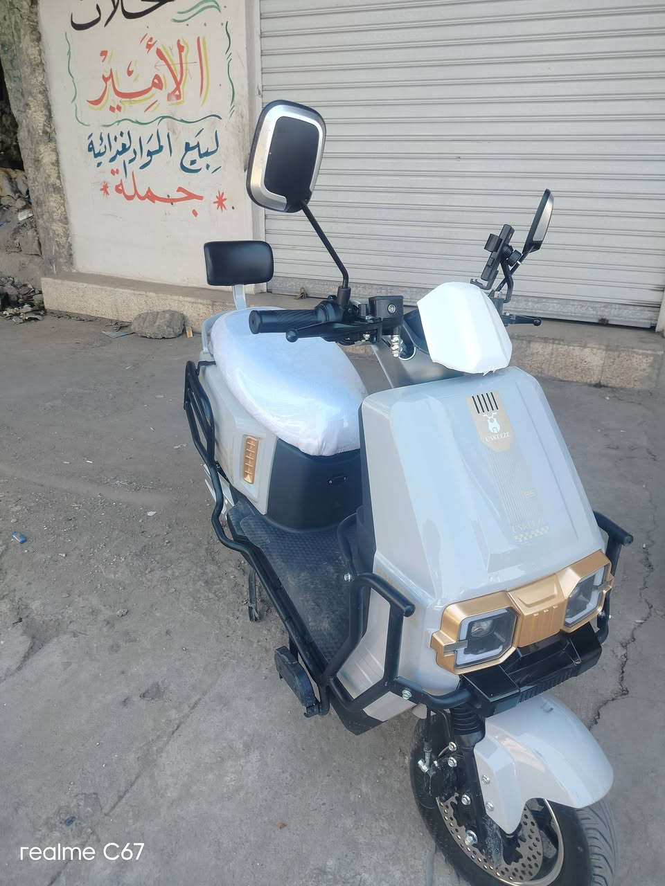 دراجا شحن للبيع مواصفات يجي وياها بصما2 سويج2 نضام كرت2 بيها نضام رجوع الى خلف ملف 3000 حقيقي سرعا 80 بطاريه مسطره دبل 40 امبير سعرها (مليون) الي يريد يتواصل واتساب *********** مكاني موصل جانب الايمن@جميع

