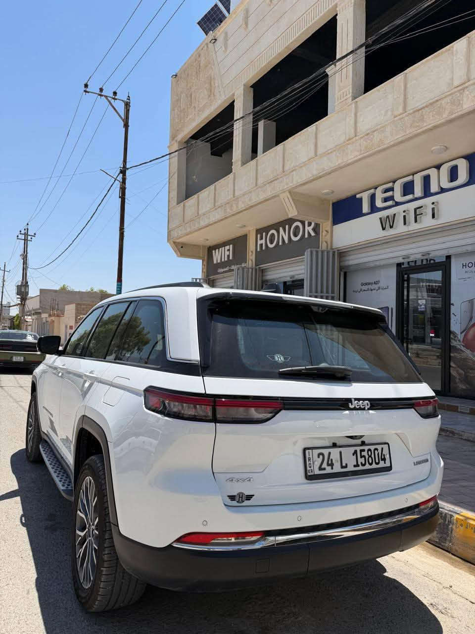 السلام عليكم

للبيع Jeep Grand Cherokee لمتدد 2024 (خليجي) ضمان هارلم ضمان شغال و ساري – أعلى فئة 1/1

• محرك V6 سعة 3.6 لتر

• عداد 28 ألف ميل

• دفع رباعي 4×4

• بانوراما

• 7 ركاب

• شرط التحويل 

• رقم دهوك، السيارة مرقمة جاهزة

من أبرز المواصفات:

تعليق هوائي (جكات) • قيادة ذاتية مع الرادار • مانع تصادم أمامي وخلفي • رؤية ليلية • تحذير النقطة العمياء والخروج عن المسار • شاشة رئيسية 10.1 إنج مع شاشة للراكب • شاشة عدادات 12 إنج • نظام صوت McIntosh بـ19 سماعة • كاميرات محيطية مع بخاخات تنظيف • بصمة على الأبواب • تشغيل عن بعد • فتح كهربائي للصندوق مع حركة القدم • مقاعد جلد طبيعي مع تبريد وتدفئة ومساج • تدفئة للمقاعد الخلفية • إنارة داخلية متعددة الألوان • شاحن لاسلكي • ويلات 21 إنج.

خليجي حالة الوكالة ضمان هارلم

السعر: 41000$ قابل للتفاوض بالمعقول.

مكان السيارة: نينوى-قضاء تلعفر
للاستفسار:

***********
