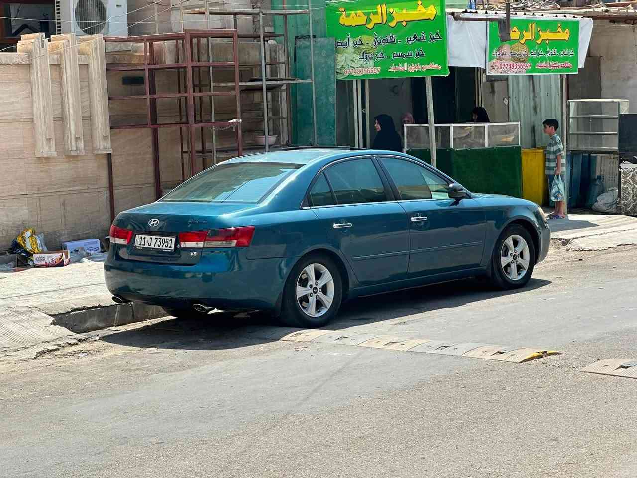 السلام عليكم 
سوناتا 2006
محرك 3300 / v6
بيهة اربع قطعه صبغ ابيع حزام 
بيهة جراد بالكشر موضح بالفديو 
كير مكينه ممتازات
صدر تبريد تخم تاير باتري كله جديد
فتحة سلايد
تحكمات ستيرن 
داخل صاح
كشنات وبطاين السياره نضاف حيل 
بجم كله جديد وزنون 
رقم بغداد الدولي 
السعر 86 وبيهة مجال بسيط 
ترهم مراوس 
مكاني/ بغداد / الدوره / شارع الطعمه
***********
