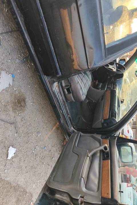 سيارة BMW 700 موديل 92 كير و محرك مكفولات تبريد ثلج رقم ألماني بغداد 
مكانها بغداد 
السعر 45
واتساب 
***********