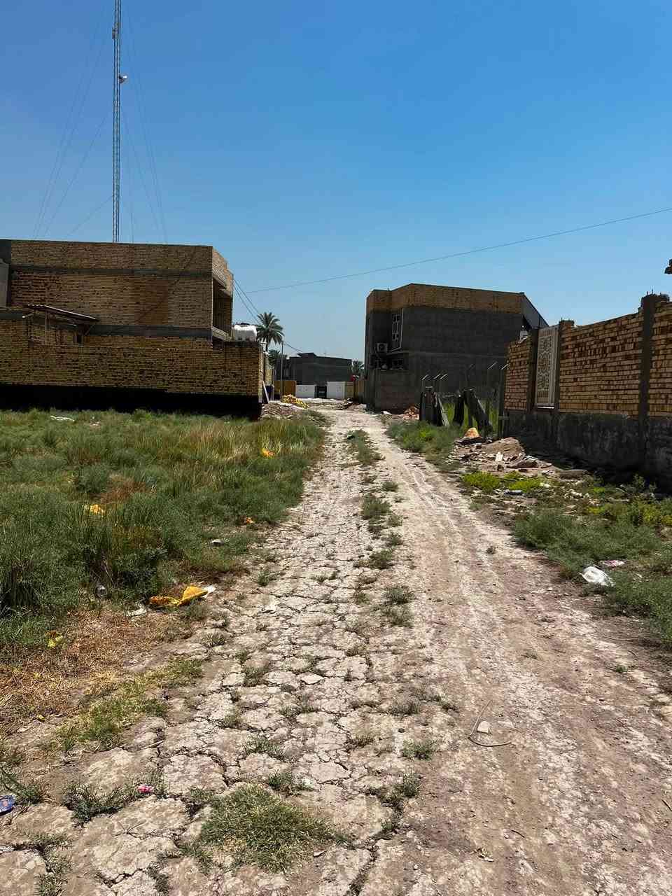 قطعه ارض للبيع 
المساحه 200م
الموقع گاع الگوام مقابيل بستان زين العابدين 
سند 25 تحويل مباشر 
توجد كامل الخدمات  
الشارع على مدرسه الزگندري 
كذالك على گنطره وعد الكصاب 
السعر 40 وبيه مجال قليل 
للاستفسار اكثر مراسله الصفحه او الاتصال على الرقم ***********
