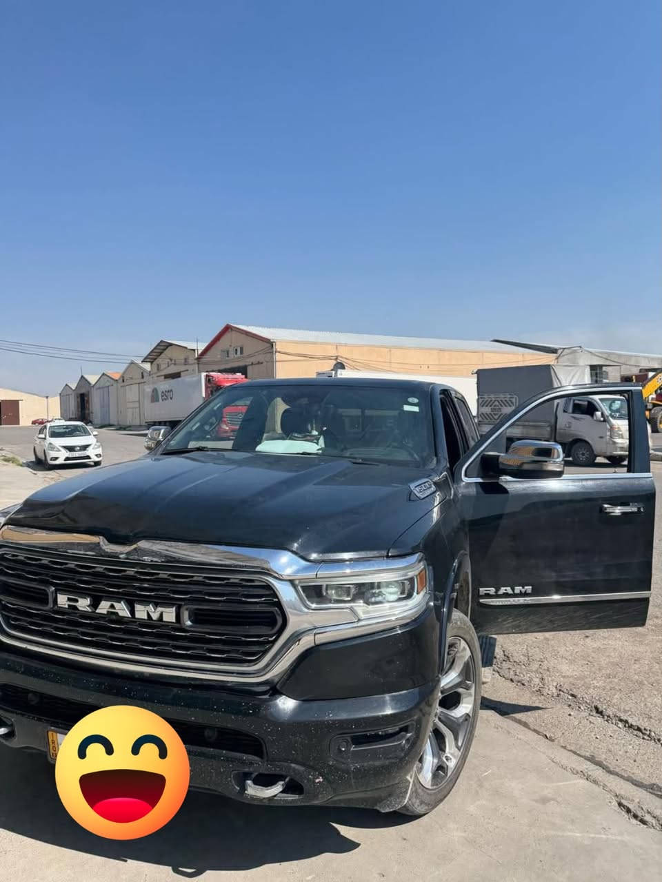 السلام عليكم
دوج رام لميتد موديل22 كلين مابيها حادث بس بالعراق بيها بارد قليل كلش سعر400$

بانوراما 

جكات

٥ كامرات

داتاشو

دوس كهرباء

باب كهرباء

مقاعد ٤ تبريد وتدفئه 

شاشه تيسلا

مري شفط

اوتو بارك

رادار امامي خلفي وجانبي

نقط عمياء

فور ويل 

بعد بيهه مواصفات متخلص
رقم اربيل بيها تظليل بعدله 9اشهر 

 ***********
