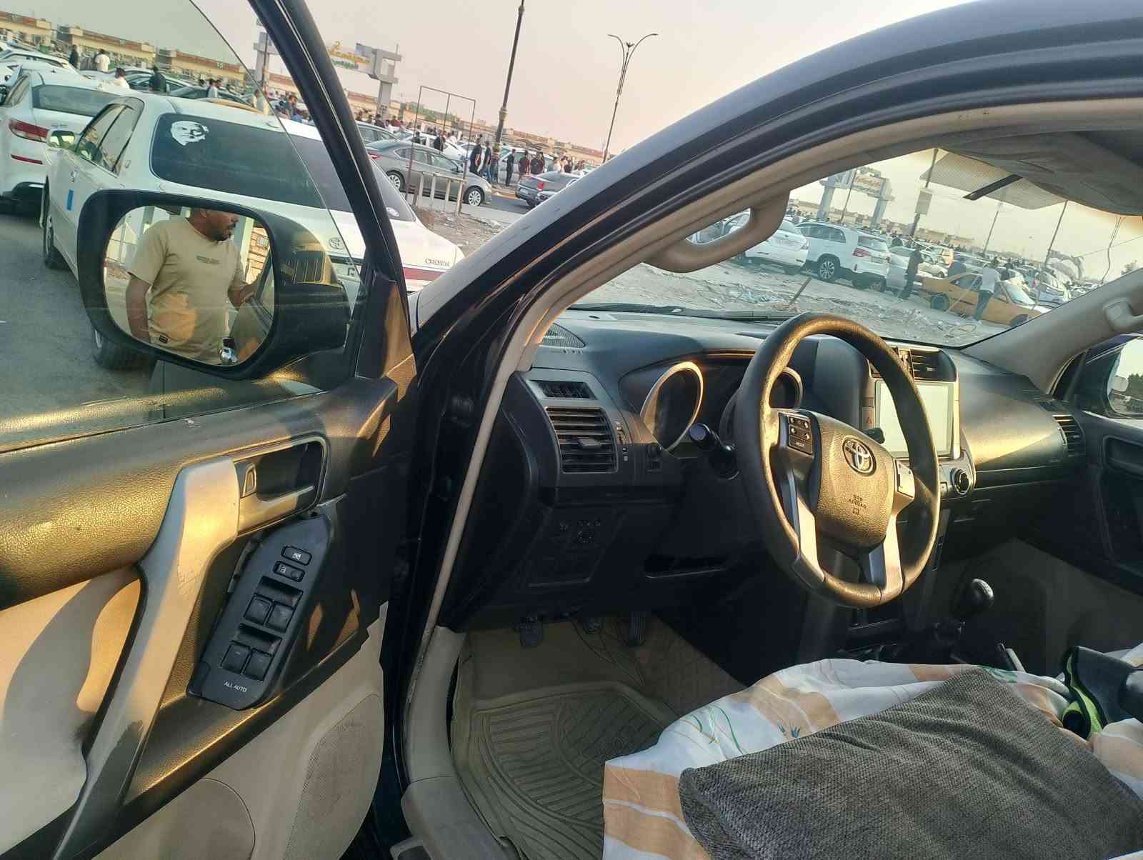 برادو ٢٠١٣ • دبل • تانكي كاز
