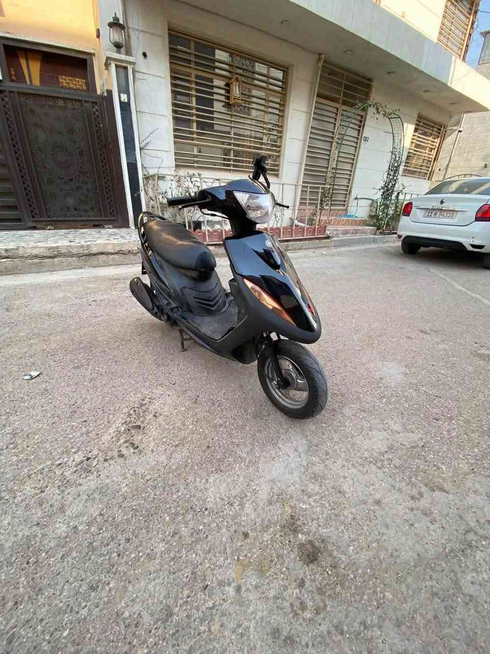 سلام عليكم حبايب ماكس عدله دراجه رمبه مكينه بلاديه مكفوله دراجه كلهه ختم واحد كهربائيات كامله كيلو متر طوافه بنزين كله. شغال دراجه شوف لعين جاهزه رايدهه 600 وبيهه مجال مكاني سيديه ***********
