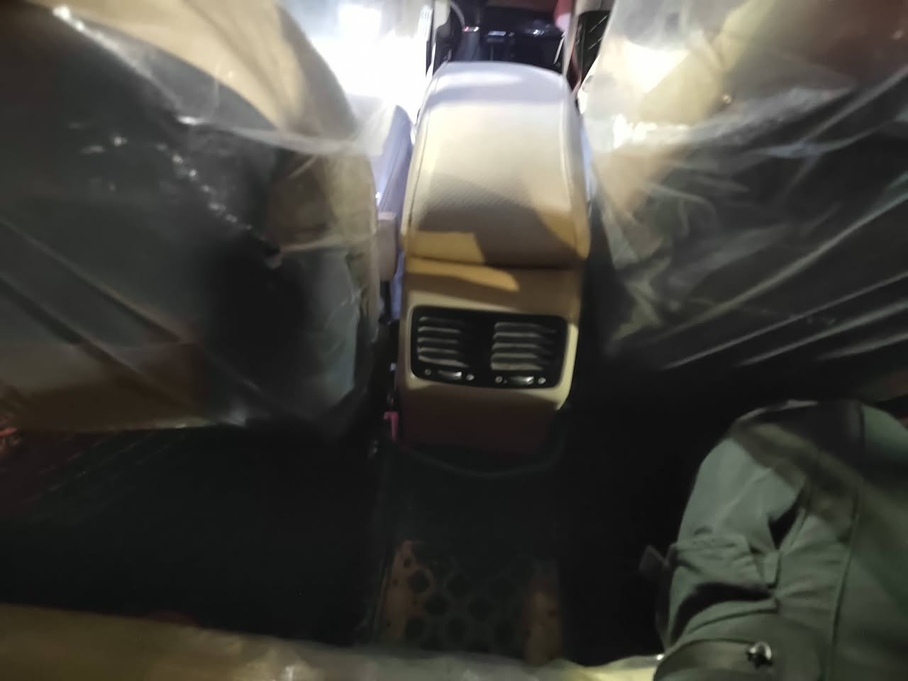 للبيع او امراوس كادنزة موديل 2016 سيارة فول مواصفات واحد على واحد بيهة جاملغ وبنيد بدون دواخل سيارة نظيفة مال بيت السعر 135 مكان بغداد  ***********

