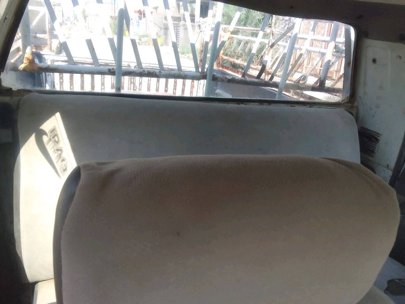 السلام عليكم
سياره بيكم مستيبوشي موديل 92 كير اوتوماتيك مكينه 4 ونجي السعر ١٨ وبي مجال انتصال على هذا الرقم ***********