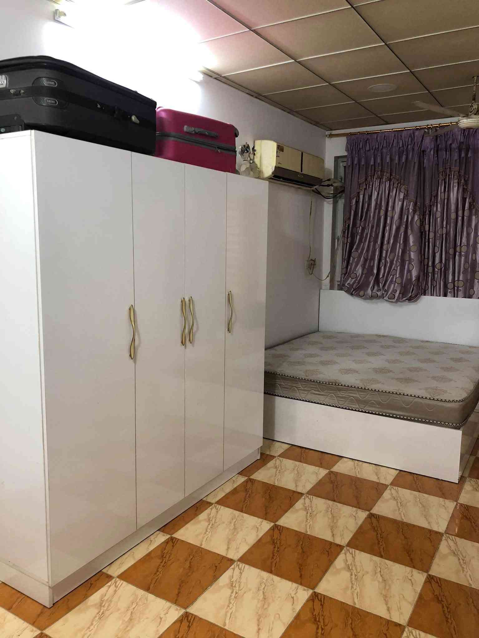 اغراض بيت • سفر • كنب