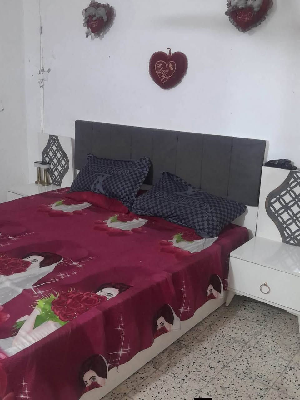 غرفه نوم نضيفه جدا سعر نهائي قفل275 الف عنوان بغداد البياع حي العامل رقم بي وتساب ***********فقط  اخذ سكرين للمنشور ودز وتساب
