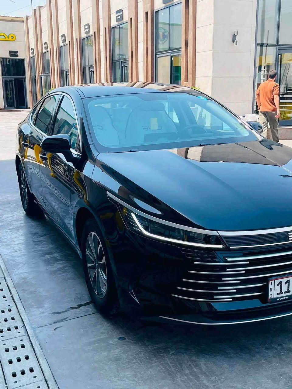 السلام عليكم 
BYD للبيع موديل 2025 لون الأسود الملكي السياره مكفوله ممشاها 3000 كم جديد جداً السياره كارت + بصمه مغلفه ارضية اكياس الكشنات البلاديه لصقة الشاشه برايفسي  شاحنتها غير مستخدمه السياره بحالة الوكالة مكانها بغداد العامرية 
السعر 19 مليون ونص 
للاستفسار للاتصال ***********
