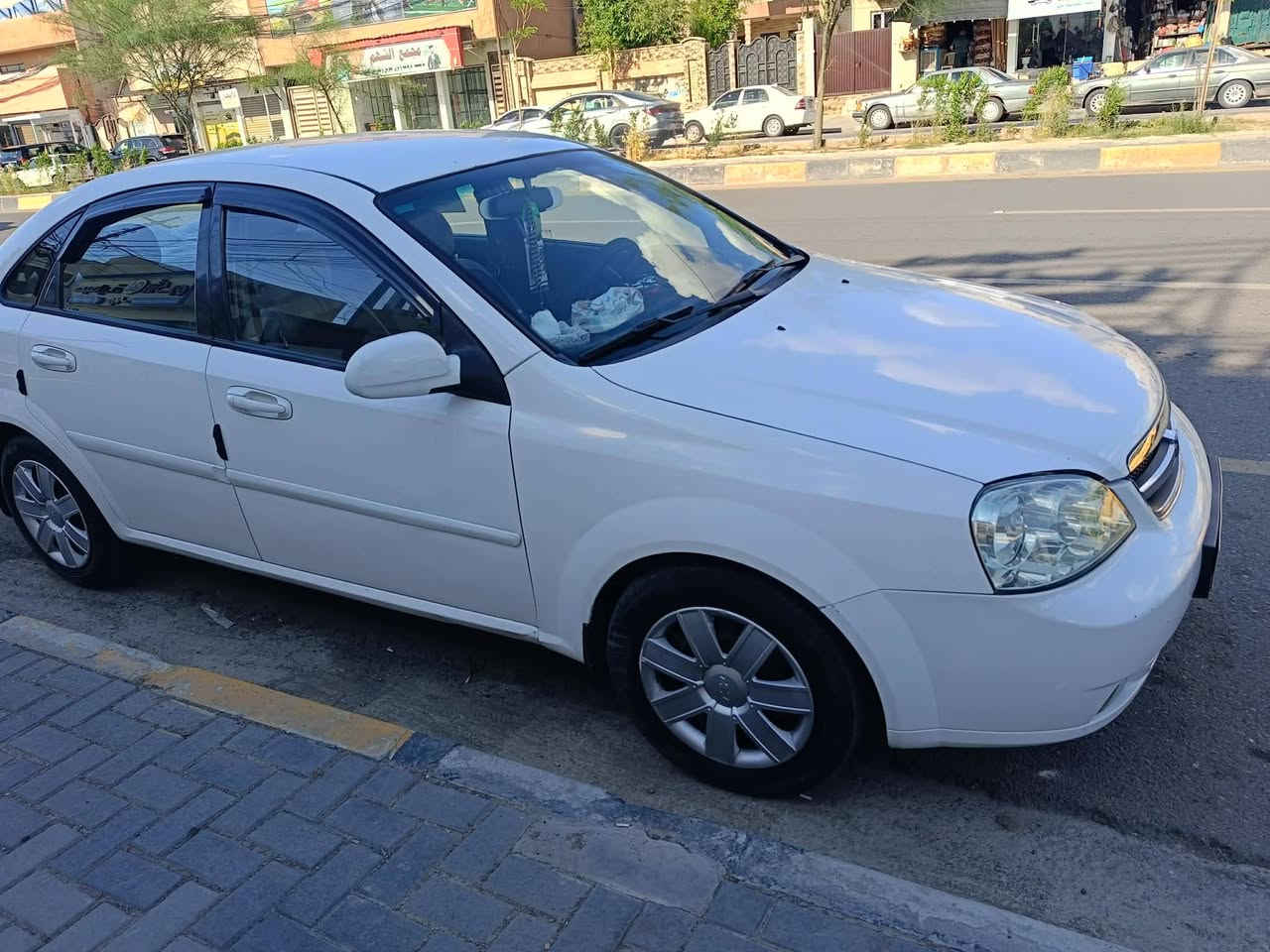 مكلف بالنشر
اوبترا 2009
 مبدل جاملغين الامامي وبوند
كير ومحرك شرط
تبريد ثلج
السنوية الى 2027
التواصل على الرقم ***********
