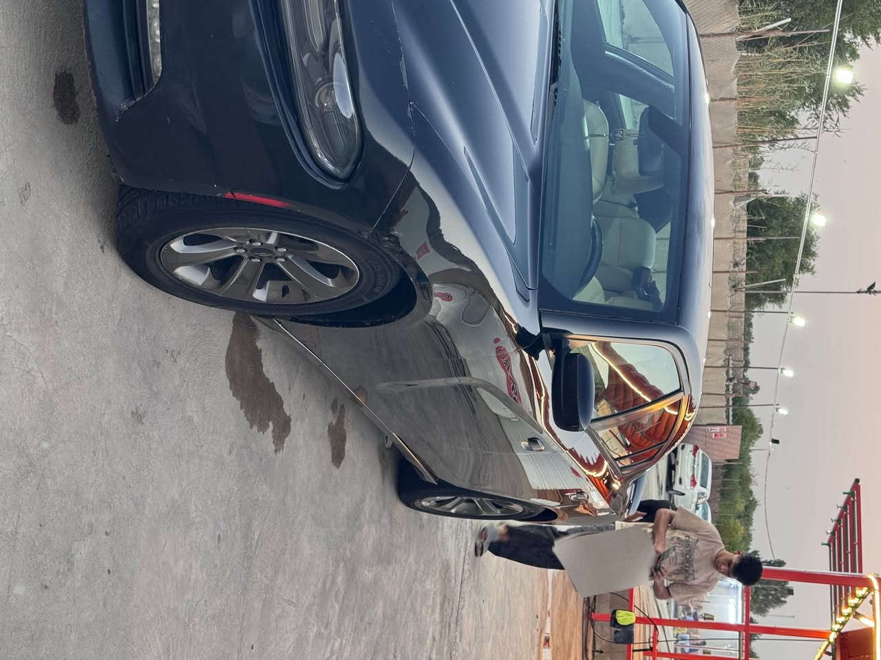 جارجر 2015 اصل وارد امريكي حادث بنيد اير باگ ما طاك بيها بارد جاملغ خلفي داخل العراق شي بسيط بأسمي تريد تحويل تريد وكالة رقم ميسان رقمها انكليزي بأسمي سعرها 148 ورقة  وبيها مجال المكان البصرة رقم التلفون ***********
