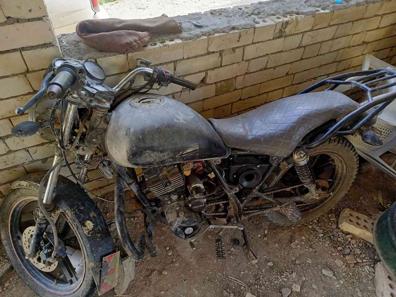دراجه اوباما كلك شغاله محرك نضيف لاتنقيص ولاتبخير محتاجه صالنصه طاكه سعره 150 *********** واتساب
