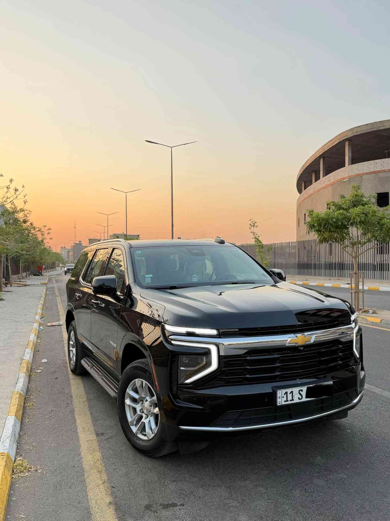 #شوفرليت تاهو 2025 LS🔥 خليجي وكالة المنصور ضمان 5سنوات
مكفولة كفالة عامة من كلشي
ماشية 9000على وضع شركة

 
 المواصفات 
🛑رادار + شاشة عرض (Data Show)
🛑ثلاجة
🛑رادار جانبي وخلفي
🛑نظام النقطة العمياء
🛑نظام تحديد المسار
🛑تنبيه عند الانحراف عن المسار
🛑مقعد السائق كهربائي
🛑إنارة زينون بلادي
🛑تشغيل عن بُع
🛑٤ بصمات  
🛑+ بصمة تشغيل
🛑فتح الأبواب تلقائياً عند الاقتراب من السيارة

📍عنوان بغداد الكاظمية او حي العدل 
والشراي يتصل 
***********
***********

