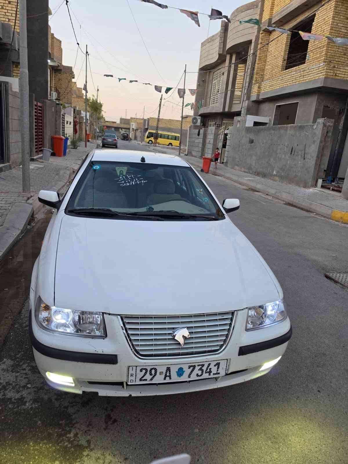 السلام عليكم سمند البيع موديل 2011محدثه 12 سياره مكفوله فقط بارد ٤صابع والباقي كله مكفول تخم تاير حداديه تبريد سياره جاهزه  الاخير تحويل ثاني يوم سعره 47وبيه مجال *********** مكاني كوت
