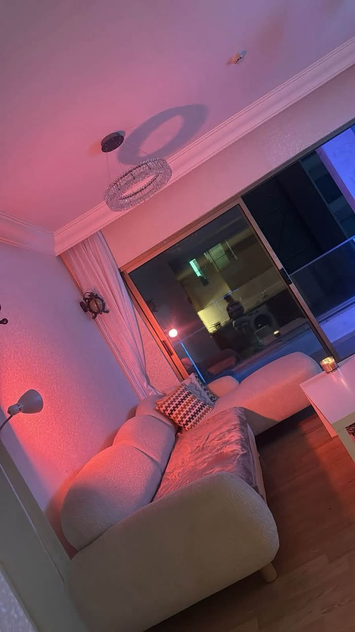 شقه للبيع في أربيل شارع 60 وسط أربيل مجمع ( إسكان تاور)
المساحه 120m من عدا البالكونات
2 غرفه نوم 
صاله مفتوحه على المطبخ + حمام 
طابق 11
إطلاله عكس الشمس 
الشقه مع الأثاث مجاني الأثاث جديد كله 
📌السعر 6 دفاتر ونص 

‭***********‬
