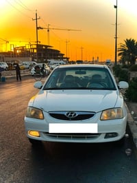هونداي فيرنا  خصوصي ابيض 2015 للبيع  سياره كفاله من الضربه ماعده بارد ...