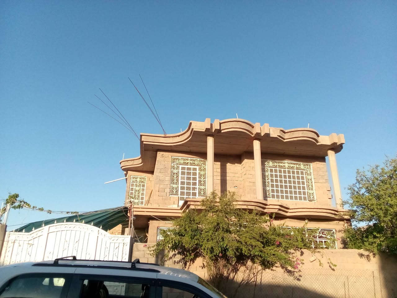 تصميم وتنفيذ الواجهات حسب الطلب
داخل حديثه  الاستفسار ***********
