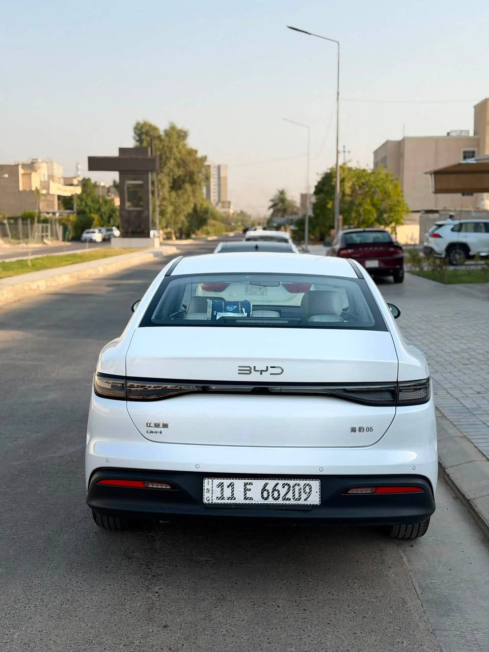 بي واي دي سيل 5 مستخدمه 3000 كيلو زيرررررو
موديل 25 كفاله عامه من الصبغ والبارد و الشخط غراضهه كامله بصمه وكارت وشاحن 

السعر اب 21مليون وبيه مجال 

مكاني بغداد حي الحسين قرب شارع مطار بغداد

***********
