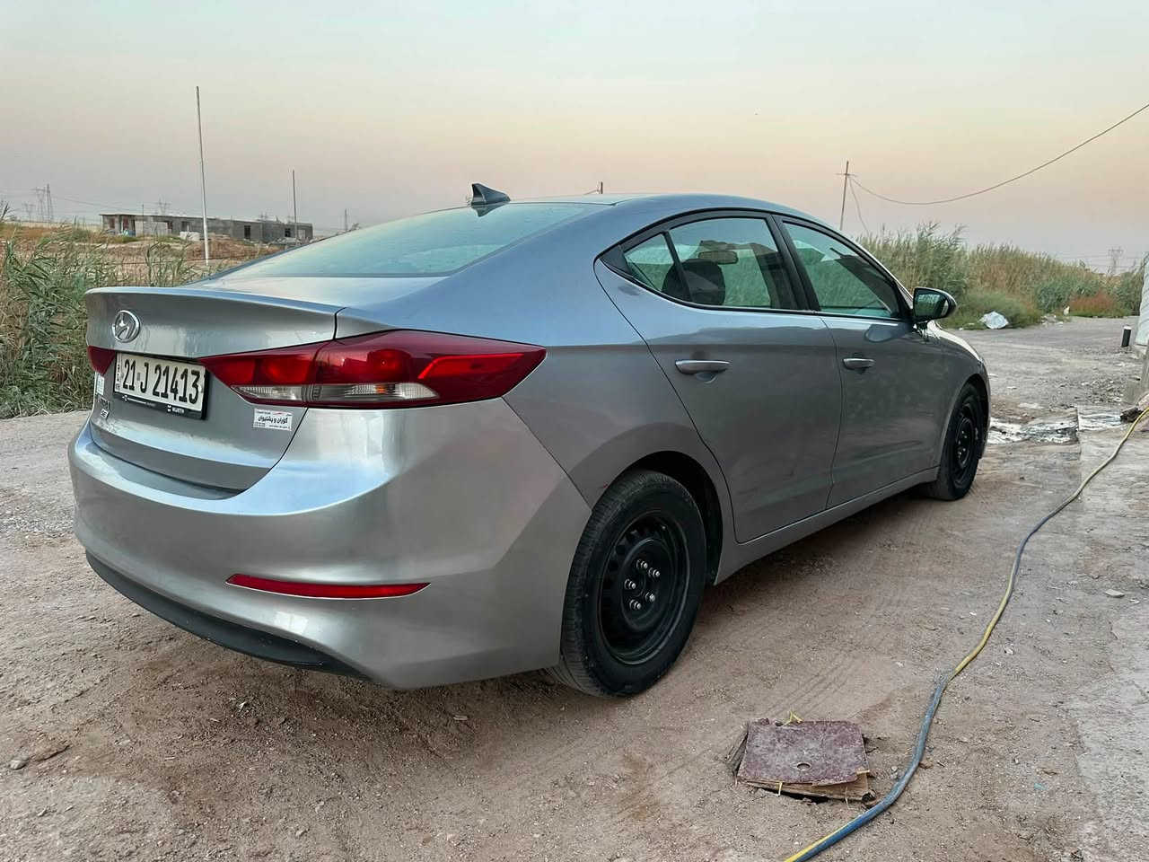 منشور للجناي مو للبياع شراي
االنترا موديل 2017 وارد امريكي
مكينه 2000 دوش
كير اي تي
سياره حادثها  جاملغ خلفي وبالعراق 3 قطع صبغ سونار مرفق بالمنشور اقره تفاصيله قبل لاتخابر
السيارة نصبتها حلوه
حداددية جديده
تبريد ماشاء الله
السيارة موقعها بغداد المجمع السكني قرب بسمايه
السعر 88$ وبيها مجال بسيط
هـ ***********
