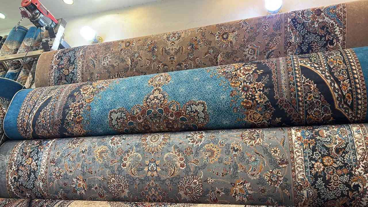بسمه تعالى
معرض العزيز اسعار جمله واتساب ***********
بيع جميع انواع الكاربت والزوالي لدينا كادر مختص في الفصال والريافه حسب الطلب 
المشتل شارع الجامع مقابل فلافل رزاق مستعدون لتجهيز دوائر الدوله ...
