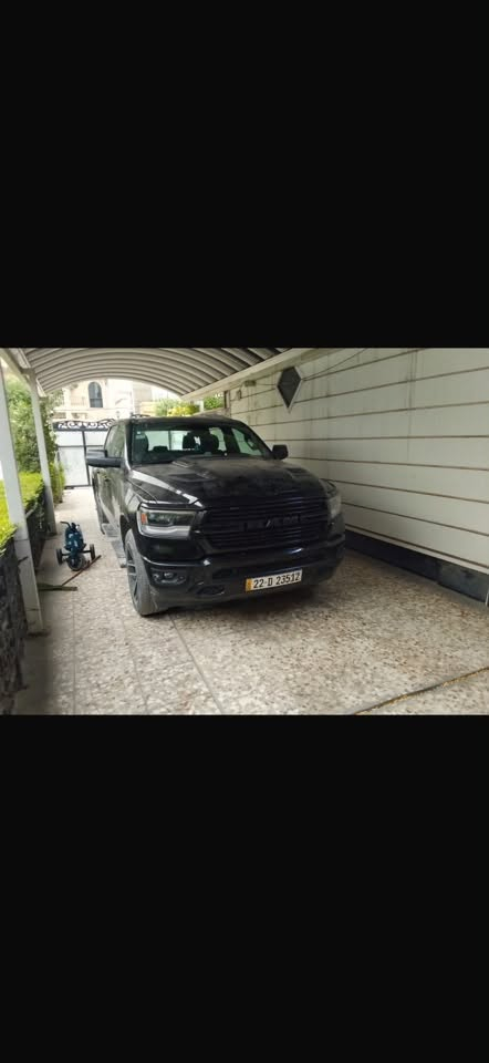 سلام عليكم رام 21 باسمي ماشي 150000 كيلو اربيل حادثها موضوح بصور سعر 22000$ مجال بسيط محرك 3600 6 سلندر محدثه مناقصها شي ***********
