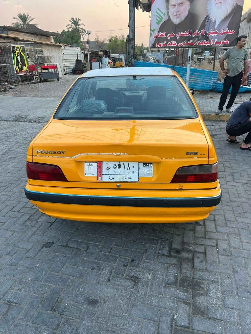 السلام عليكم
بيجو بابل موديل ٢٠ مكينه و كير مكفولات تبريد ثلج
صدر جديد
ضربتهه جاملغ عكس السايق و البنيد طاير
سياره جاهزه مال شغل 
 بس بيهه شكم نقص بسيط
جاي امشي بمعامله التحويل بلزايد شهرين و تتحول

سعرهه 57 و بيهه مجال بسيط وهاذ رقمي
***********
