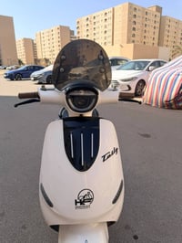 دراجه شحن  ملف 2000  مواصفات الدراجة   1. لايت عالي ناصي   2.   النضام...