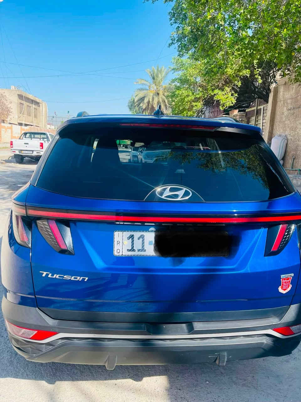 السلام عليكم 
توسان للبيع موديل ٢٣ امريكي حادث بسيط فقط ربع دعاية و مبدله ايرباك ستيرن ماشيه ٣٠ السيارة فول موصفات فتحة سقف مكاني بغداد الرصافة/ م الصدر 
السعر ١٨٥ وبي مجال 
للاستفسار ***********

