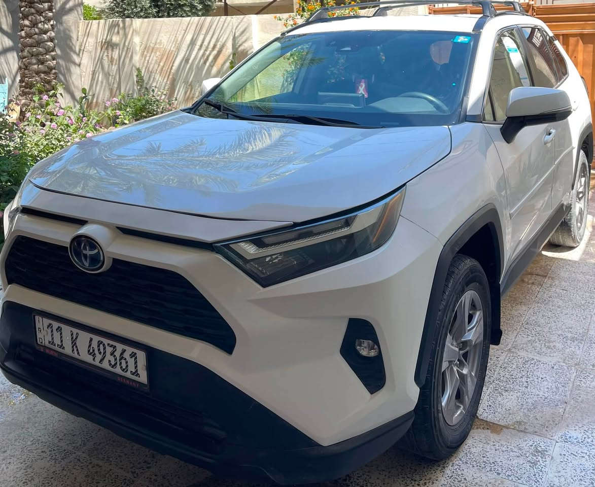 � للبيع | Toyota RAV4 Hybrid XLE 2023 🇺🇸
✨ المواصفات:

✅ موديل 2023

✅ فئة XLE Hybrid

✅ وارد أمريكي

✅ محرك 2.5 لتر هايبرد (اقتصادية جداً بالوقود)

✅ جير أوتوماتيك

✅ ماشية 49 ألف ميل

✅ تشغيل بصمة (Smart Key)

✅ تشغيل زر (Push Start)

✅ شاشة لمس تدعم Apple CarPlay و Android Auto

✅ كاميرا خلفية

✅ مثبت سرعة ذكي (Radar Cruise Control)

✅ نظام الحفاظ على المسار (Lane Assist)

✅ نظام التحذير من الاصطدام مع فرملة تلقائية

✅ كشافات ضباب

✅ جنوط ألمنيوم أصلية

✅ سلة سقف

✅ تكييف ممتاز

🔧 ملاحظة: ضرر قطعة واحدة فقط (جاملغ جهة السايق).

💰 السعر: 223 قفل 

📞 للتواصل:***********

ملاحظه // رجاءً بس الشراي يخابر  بدون احراج
