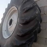 زوج تايرات • حجم١٨/٣٠ • نضاف