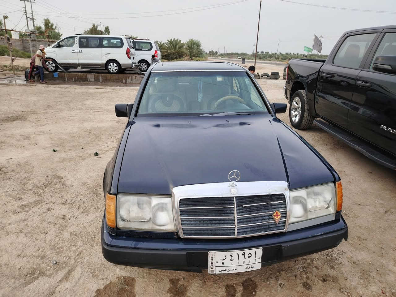 مارسيديس دب محور محرك بطه للبيع
كير ومحرك وحدادية خير من الله 
محرك بطه الفين ونص 
تبريد خير من الله 
تحكم سنتر عن بعد 
لايت زنون ابيض جدا قوي 
لون ازرق نيلي 
سنويه لل2027
رقم بغداد مشروع وطني 
سيارة جاهزة مال جناي 
تجي تشوف وتفحص وبيك خير وتدلل 
السعر 58 
شرط المداور 
العنوان ذي قار قضاء النصر 
***********
