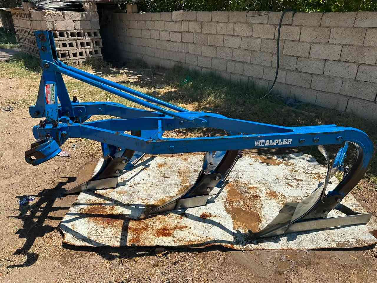 السلام عليكم فيدان تركي البير حجم ١٤ البيع المكان بغداد الوسفيه معمل زينب  ***********  ***********  غير متواجد عل الفيس
