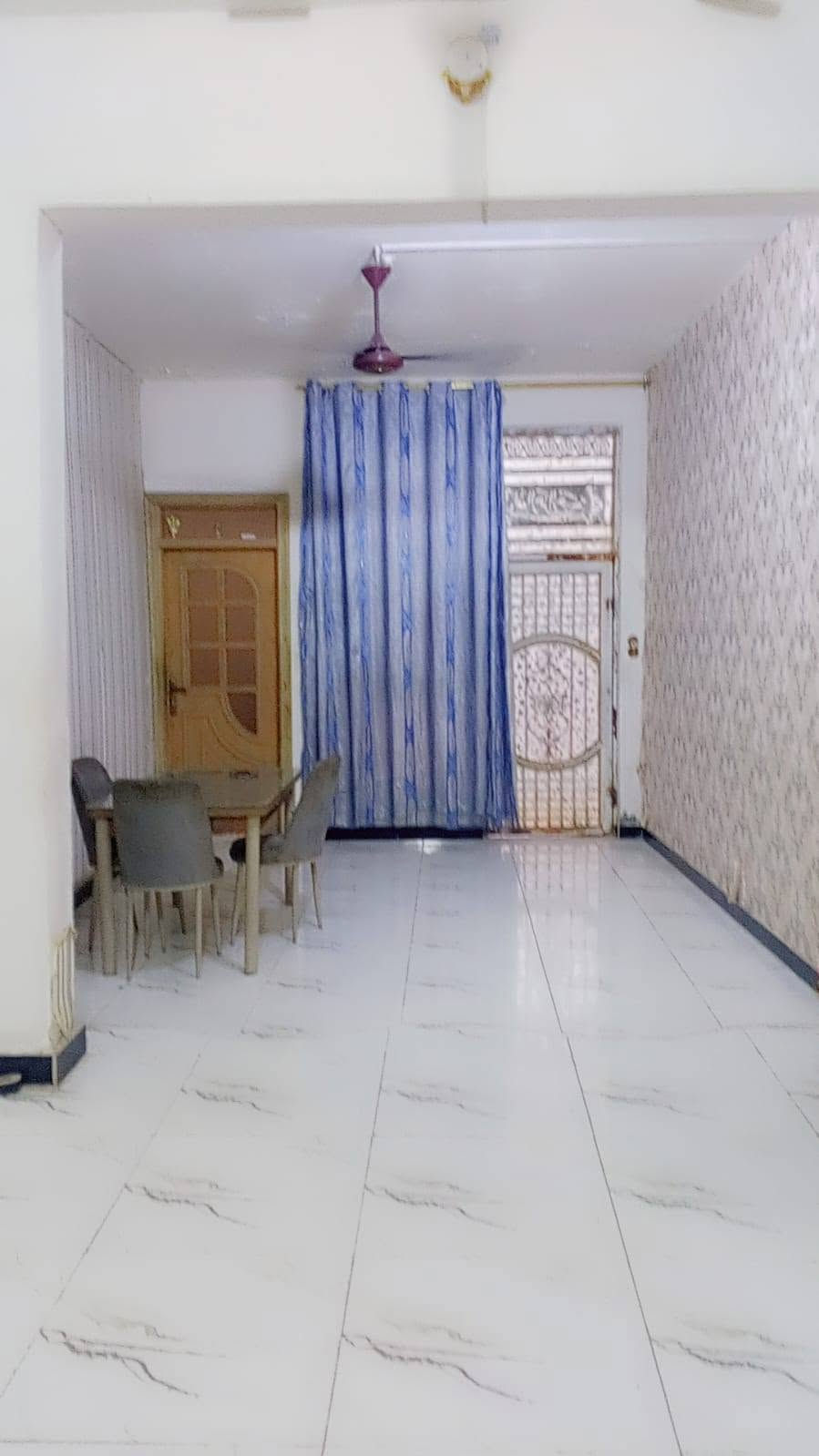 حي الصدرين • ٣٠٠م • محل ٥×٤