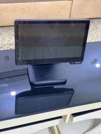 جهاز POS • شاشة ١٥٫٦ بوصة • مستعمل أسبوعين