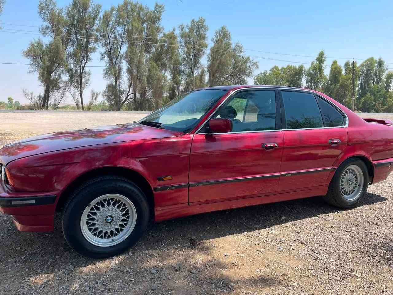 سلام عليكم للبيع فقط 57$
BMW520أصل وارد الماني 

م 1992
رقم السياره بغداد حديث

نوع المحرك مسكر عدل 6V

محرك وكير 525

تخم تاير جديد 

صدر امامي خلفي جديد 

داخل جلد اسود ملكي مطعم صاج

دبل جكمجه 

دبل ايرباك كهربيات كلى شغاله 

جام كهرباء 

صبغ جماليه فقط 

بدون خياس ولاضرر

للتواصل اتصال او وتساب ملاحضه تبريد يحتاج تبديل كمبريسر فقط باقي كلى شغال  

***********
